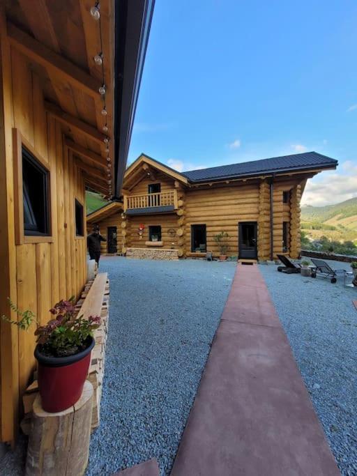 Ralph Cabin- Apuseni Mountains, Transylvania Villa Bucium  ภายนอก รูปภาพ